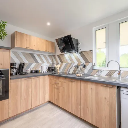 Gite Familial Tout Confort Avec Jardin Prive, Proche De Beauvais, Animaux Acceptes - Fr-1-526-46 Holiday home *